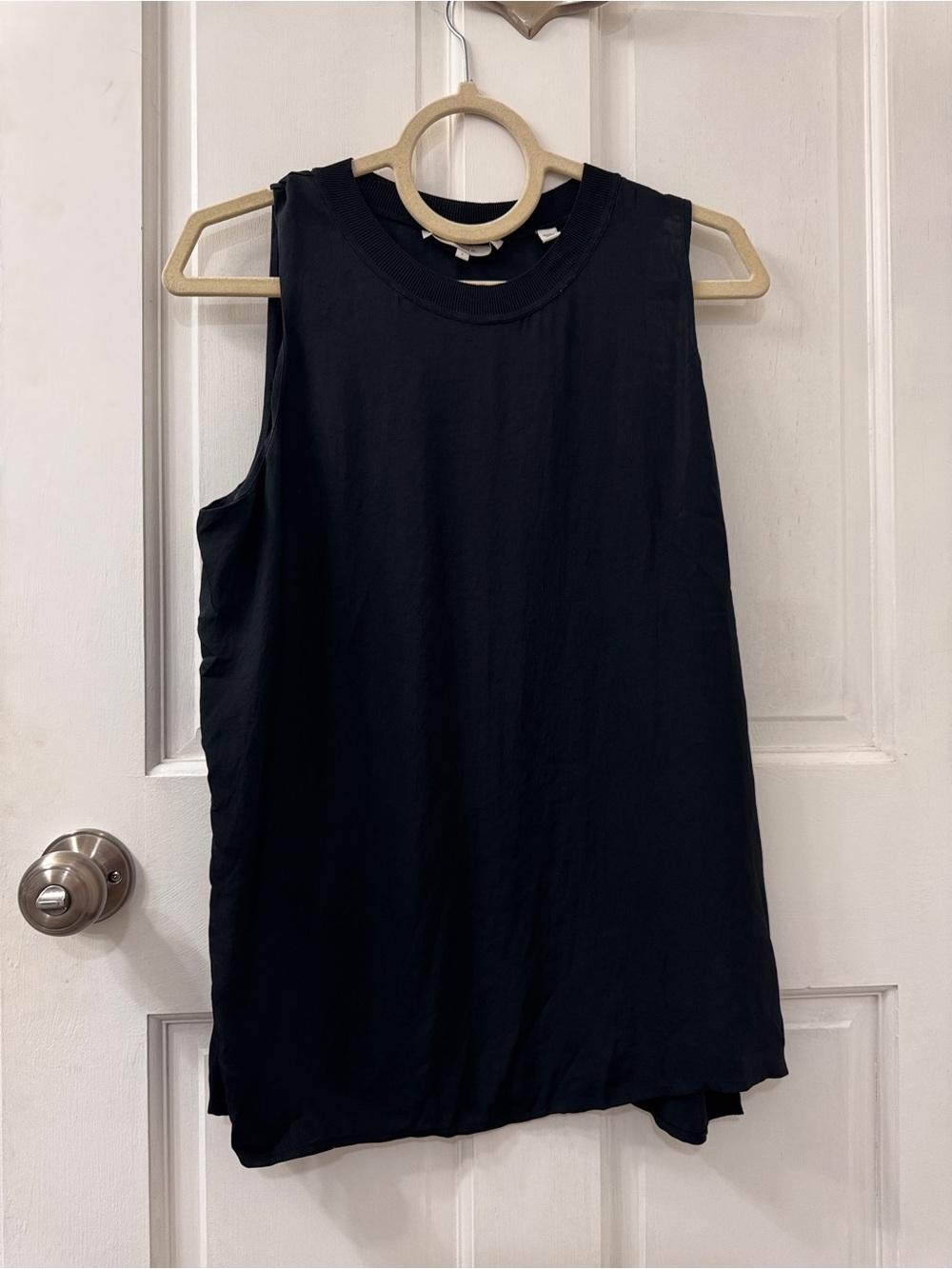 Vince Black Sleeveless Crewneck Tank Top - Picture 2 of 11